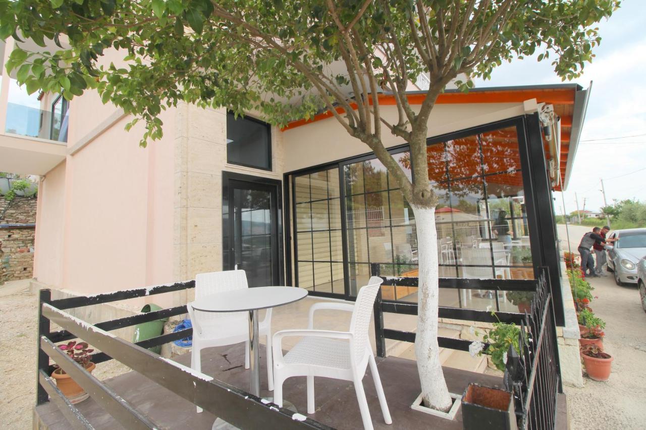 Juer Hotel Bajkaj Exterior photo
