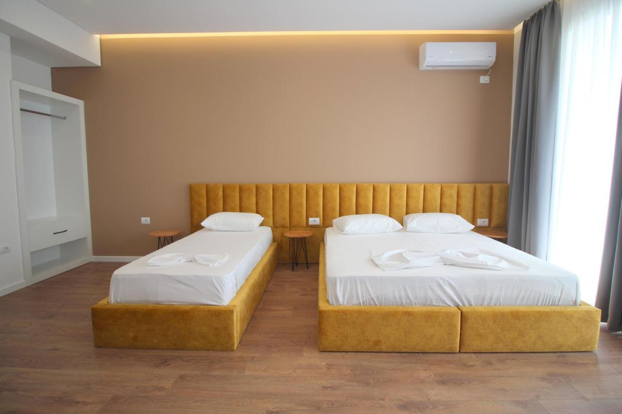 Juer Hotel Bajkaj Exterior photo